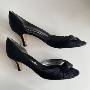 Nina Black Satin Open Toe shoes size 10